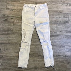 White high rise Abercrombie skinny jeans